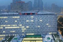 南京市鼓樓醫(yī)院口腔科怎么樣？醫(yī)生推薦技術好的、種植牙價格不貴的！