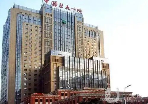 金石峰和王迪誰厲害?醫(yī)生實(shí)力對(duì)比一覽